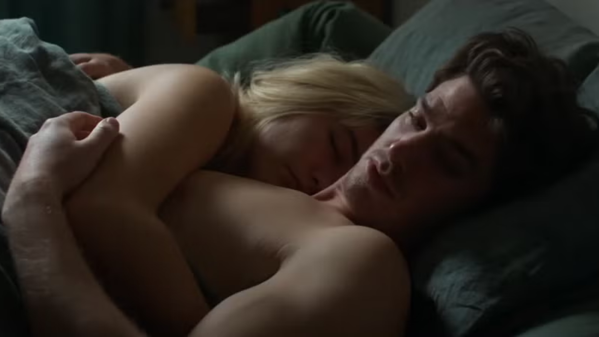 Florence Pugh Sex Scene